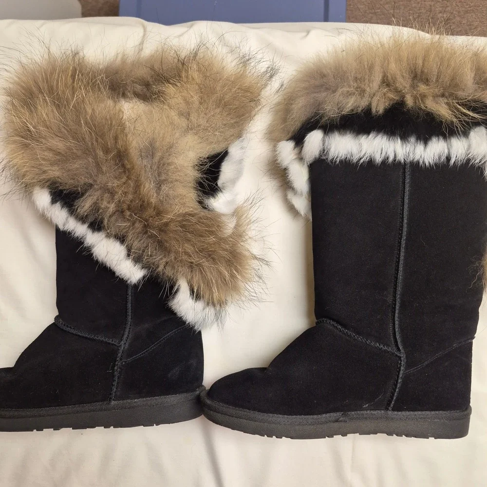 Womens Black Faux Suede Mid Calf Mukluk Winter Boots with Faux Fur Trim